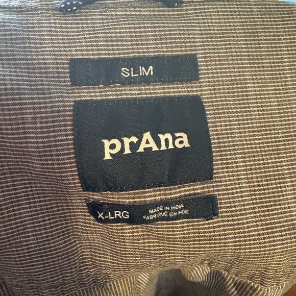 Prana Men's Casual Gray Button-Down Shirt - Picture 3 of 3